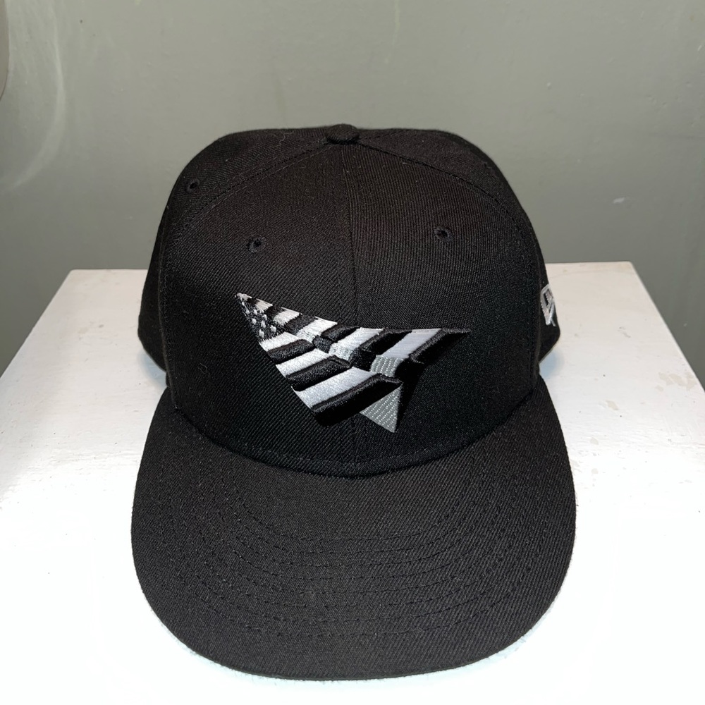 Paper Planes/Rock Nation fitted hat ( Size - 7 1/2 )
